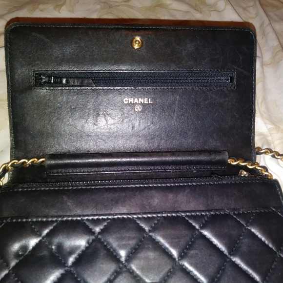 Authenticate Channel  bag - Picture 3 of 7